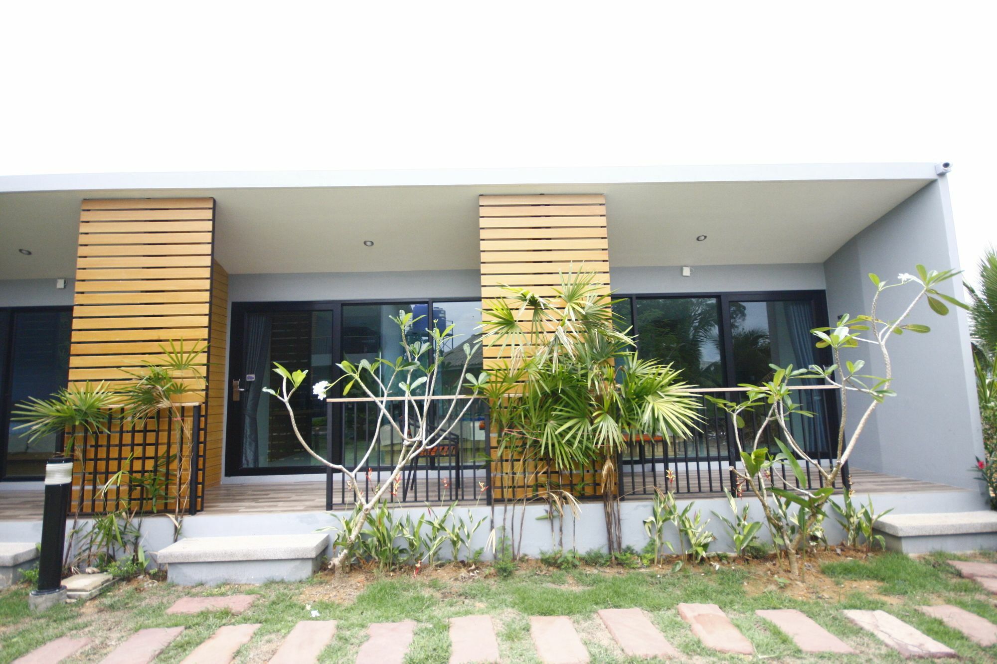 Phumi Resort Thalang Exterior photo